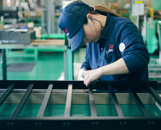 アルミ製品製造の様子